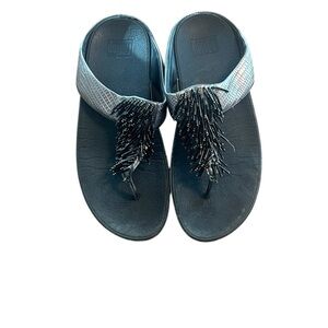FitFlop Cha Cha Fringe Thong Sandals Womens Size 10 Metallic Beaded Comfort